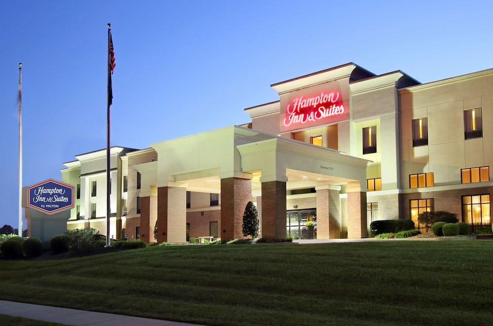 Hampton Inn & Suites Madisonville Exterior photo